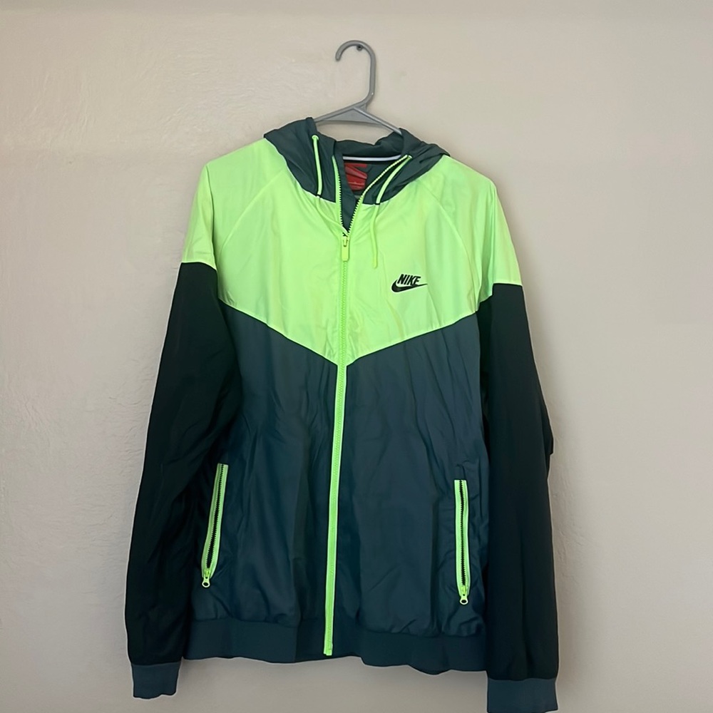 Nike windbreaker